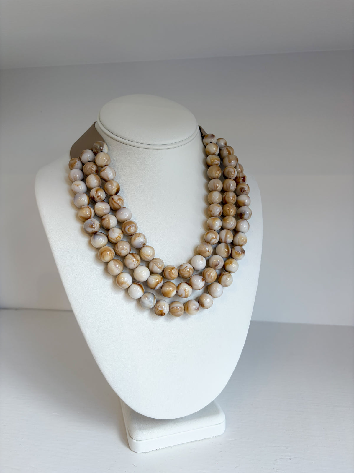 Layered Bead Necklace with Magnetic Clasp - Tan/Cream