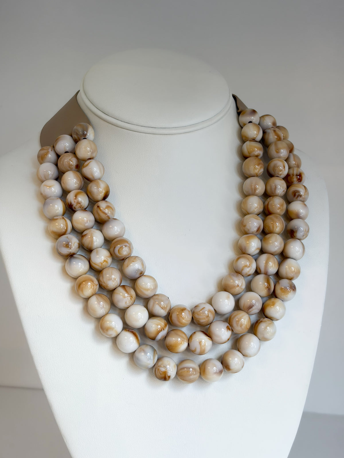 Layered Bead Necklace with Magnetic Clasp - Tan/Cream