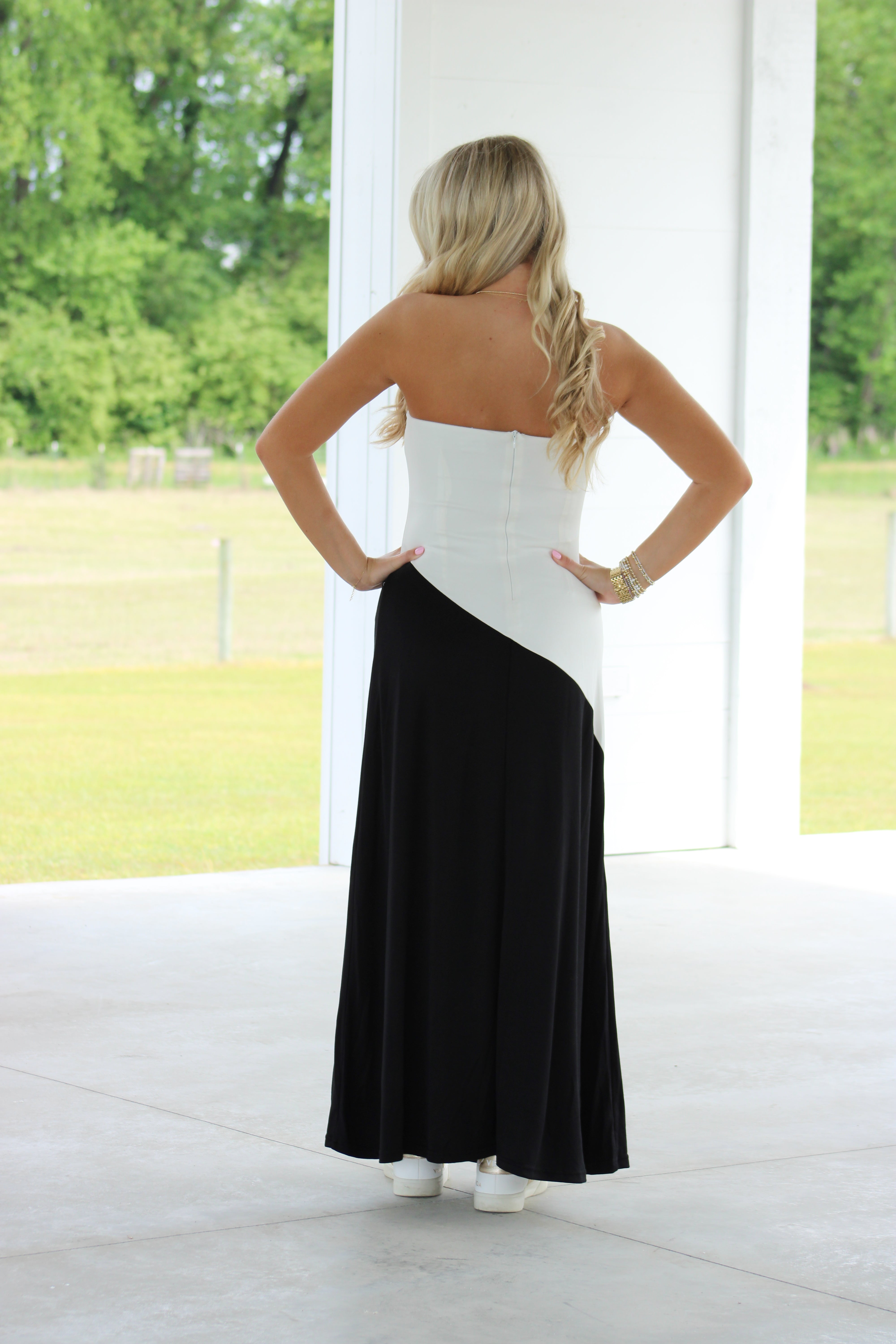 My Moment Tube Maxi Dress - White & Black