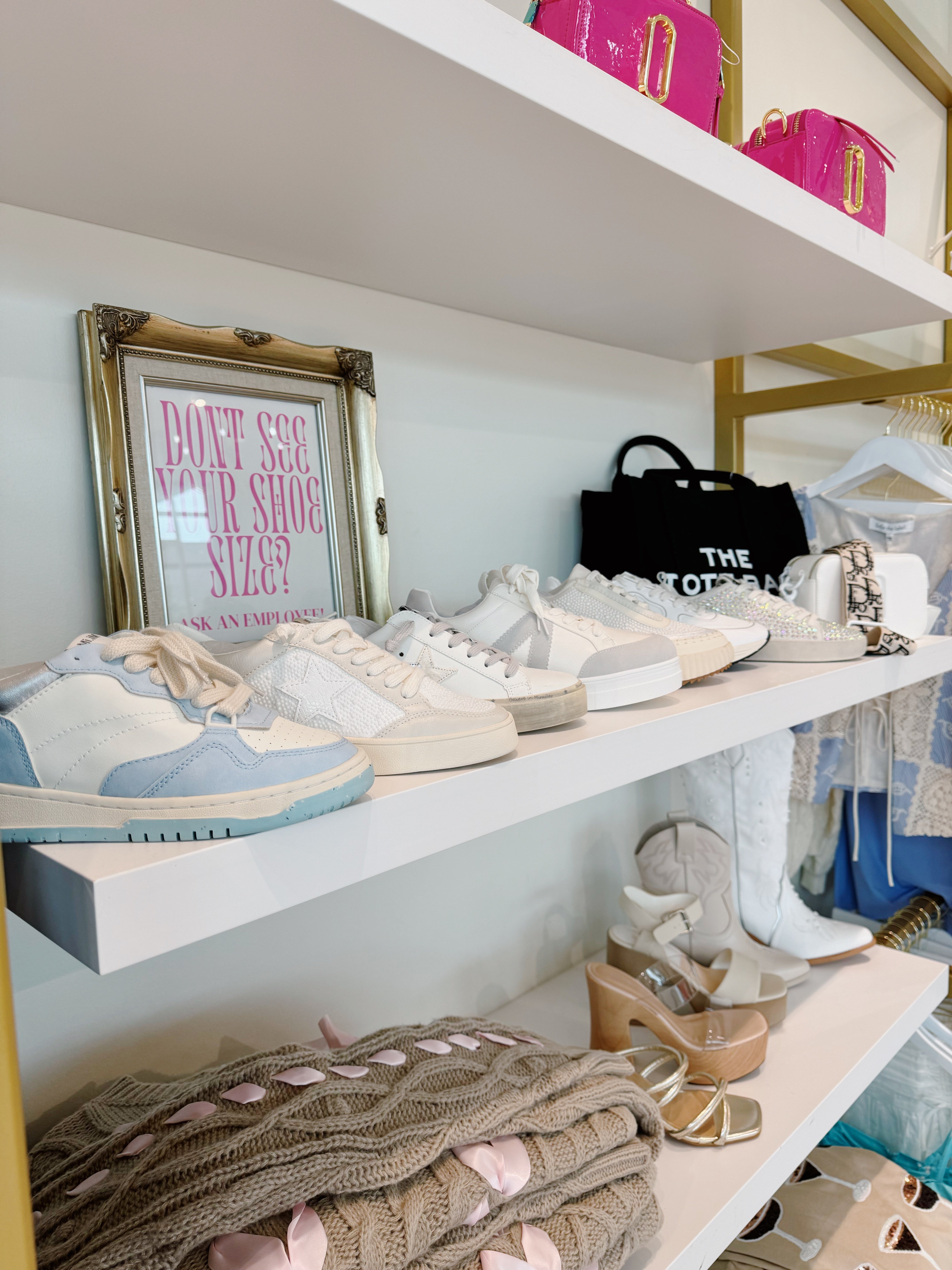 Paige Sneakers - Carolina Blue