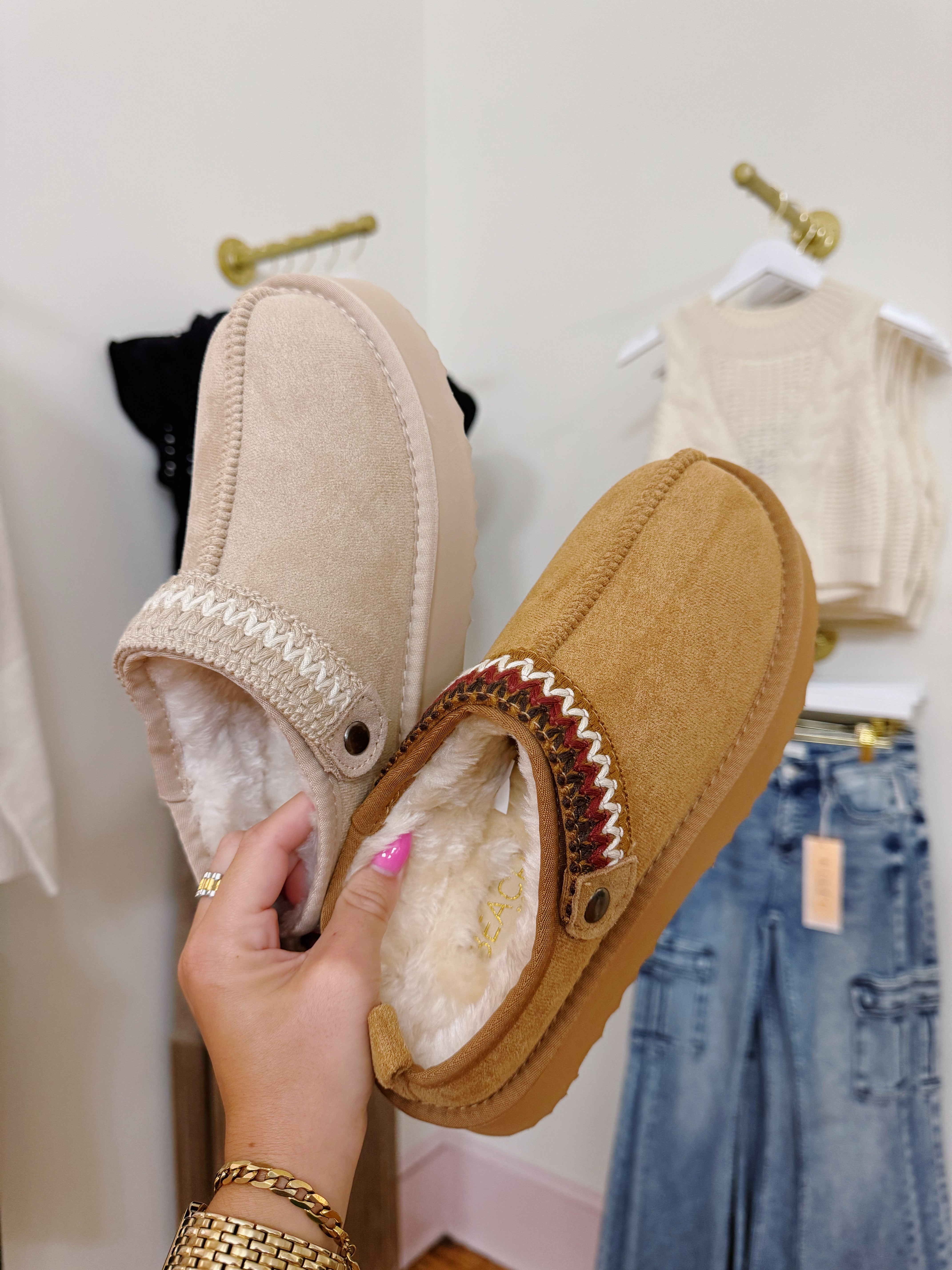 Storm Lounge Mule - Chestnut