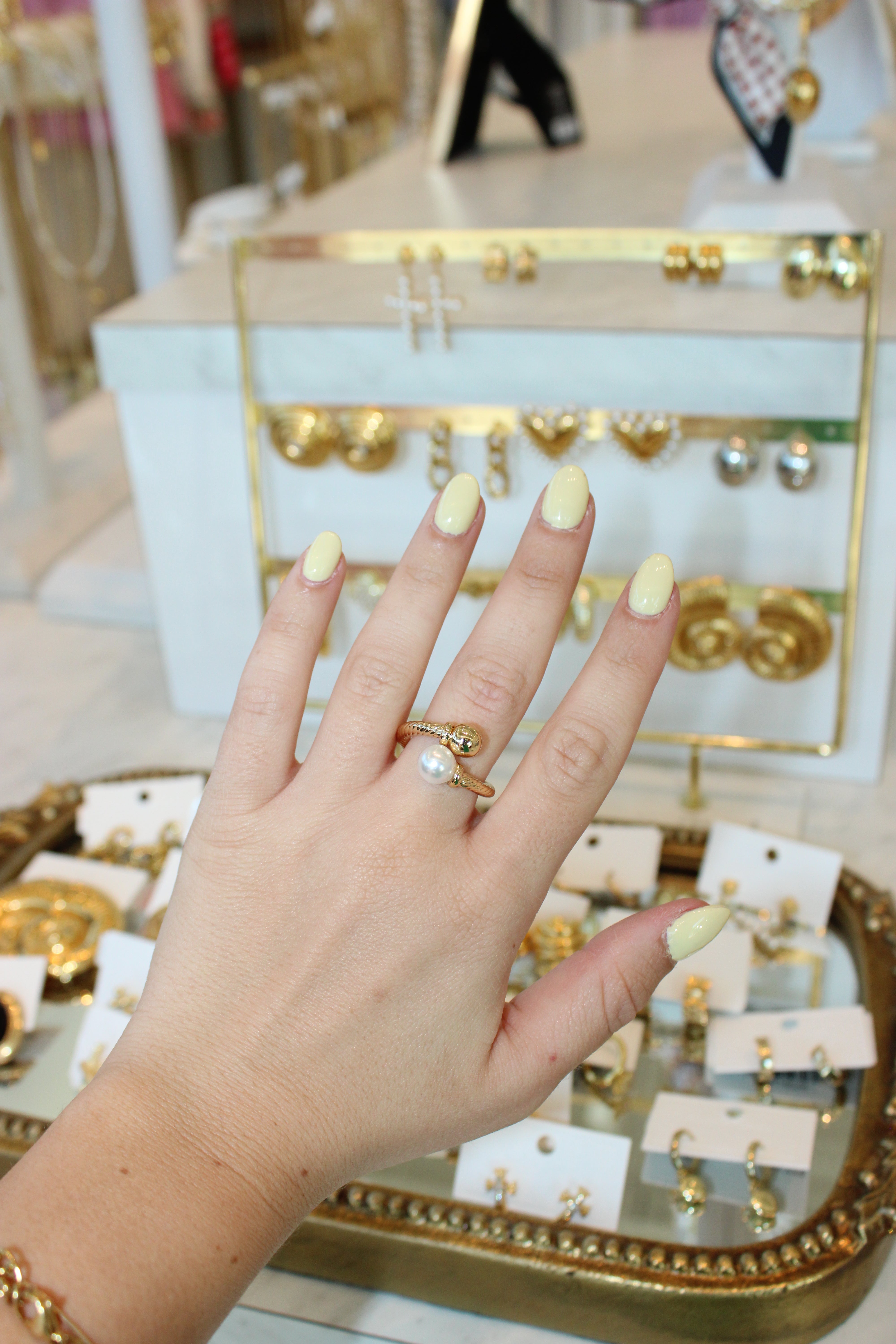 Wrapped Pearl Ring - Gold