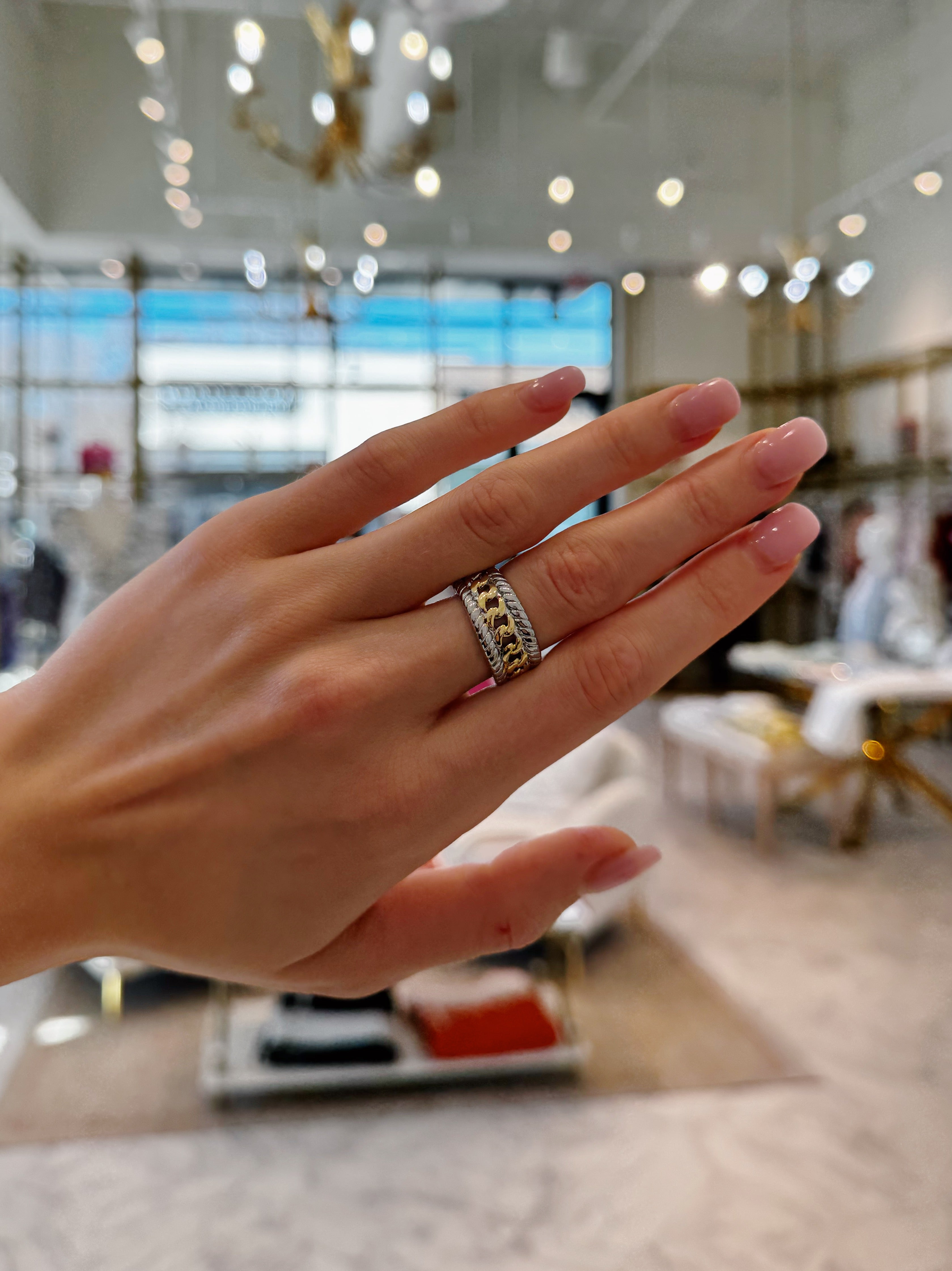 Adjustable Two Toned Chain Ring