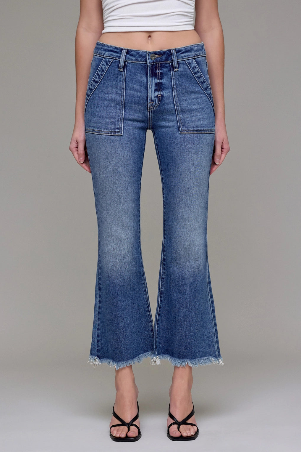 Giana Medium Wash Frayed Hem Cargo Crop Flare