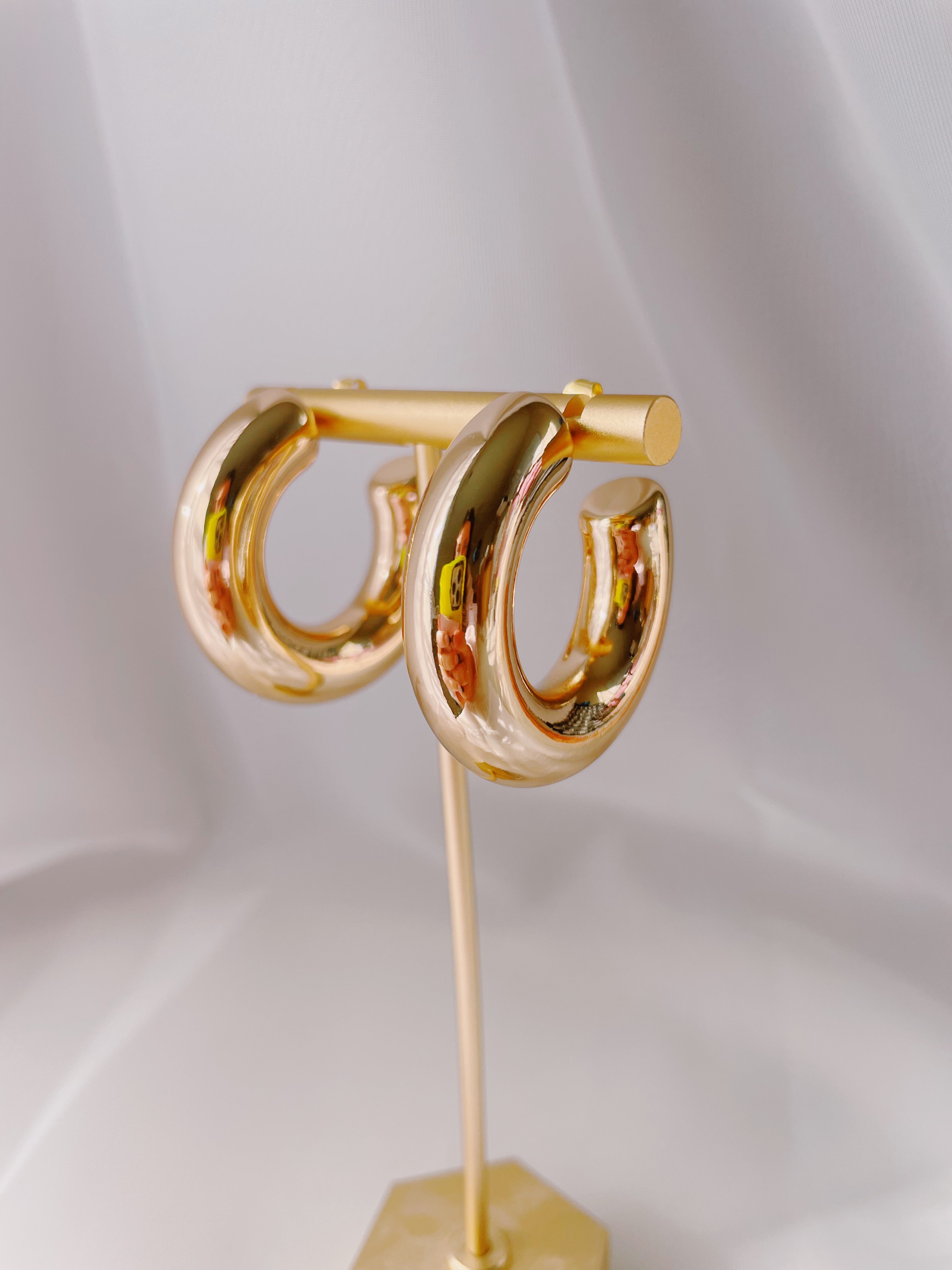 Leigh Gold Hoops