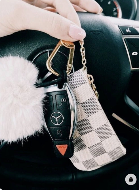 Checkered Key Wallet - Cream