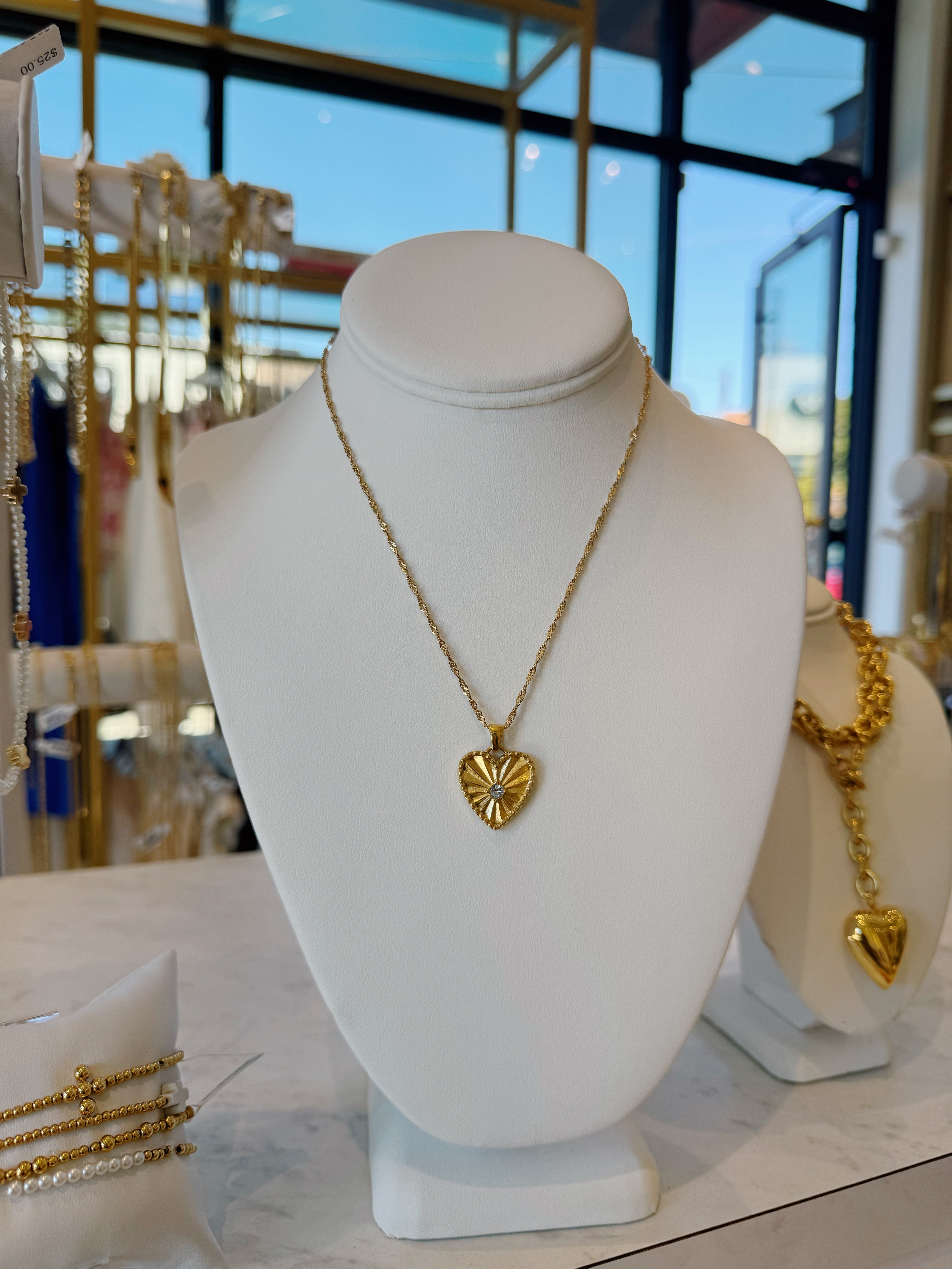 Kinna Heart Necklace - Gold - Water Resistant