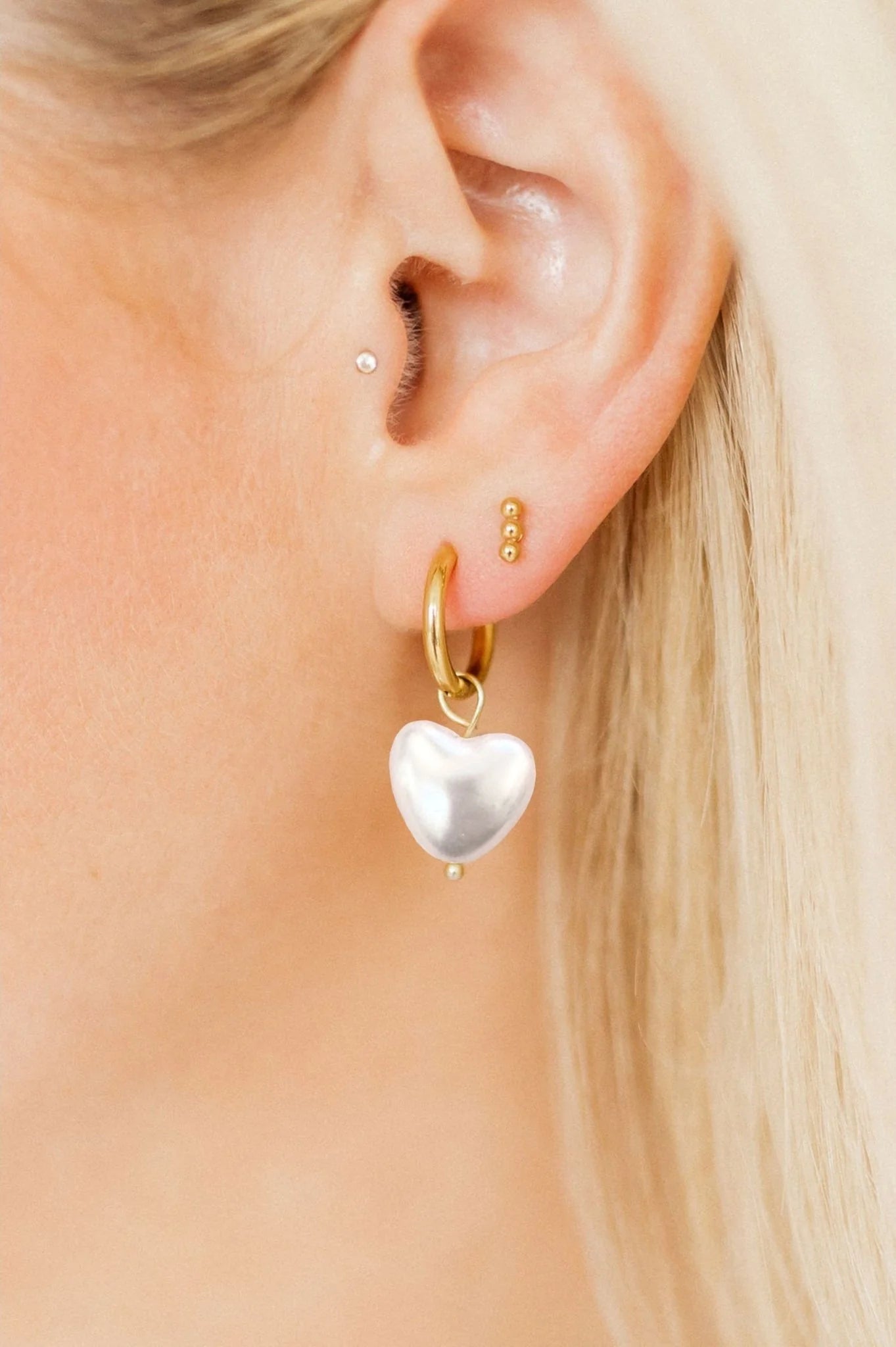 Willa Heart Huggie Earrings