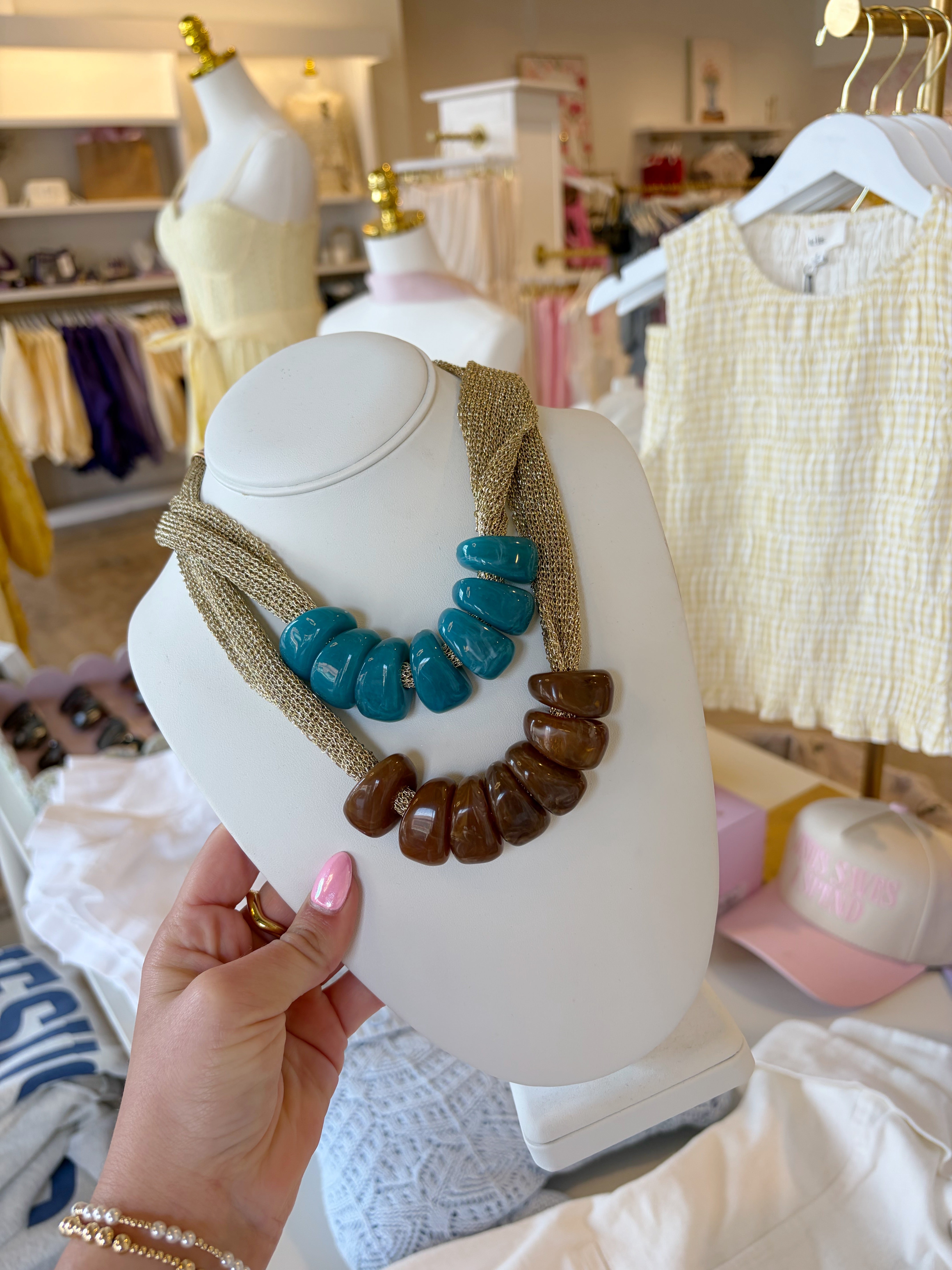 Trapezoid Bead Mesh Necklace