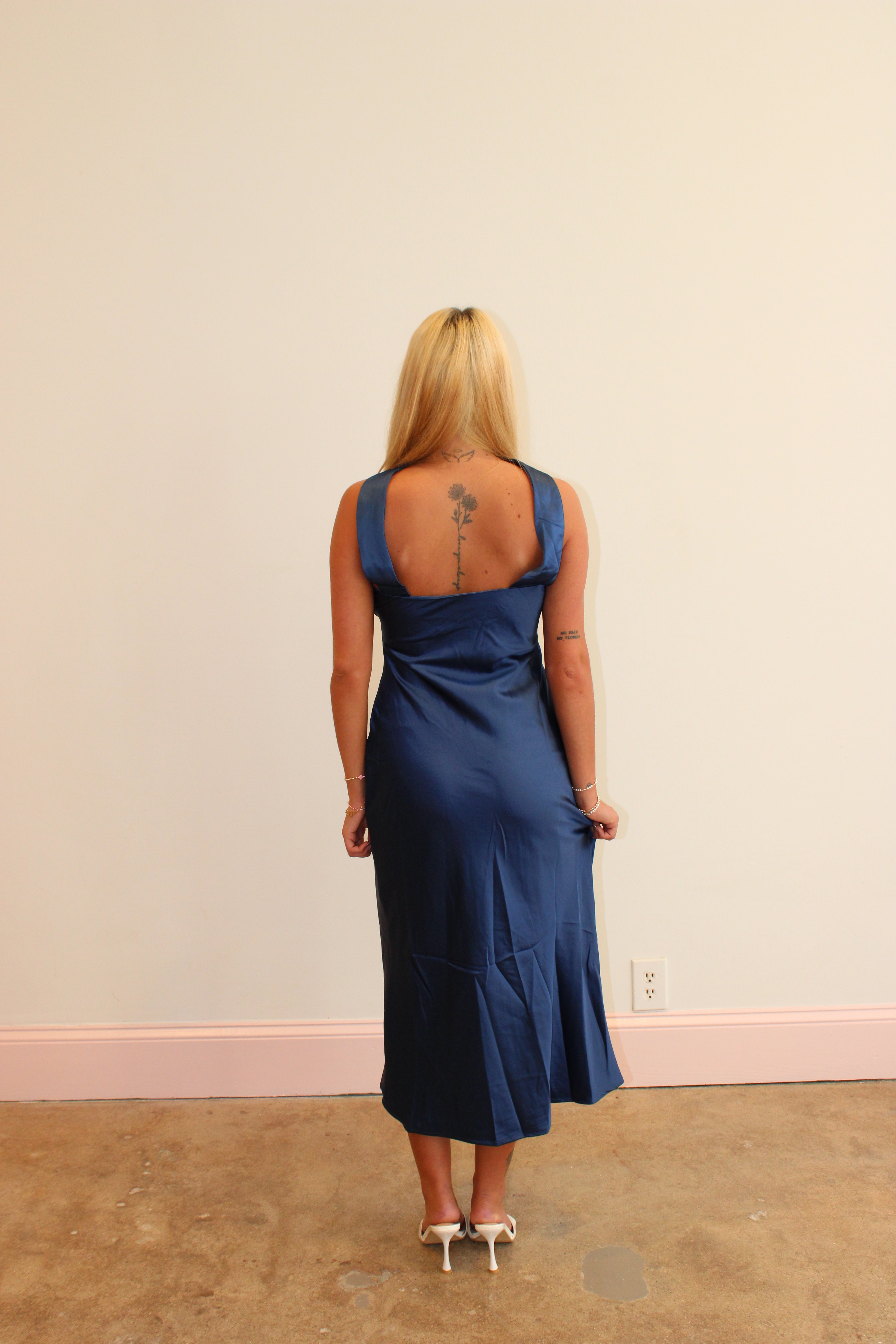 Night Out Essential Satin Midi Dress - Midnight Blue