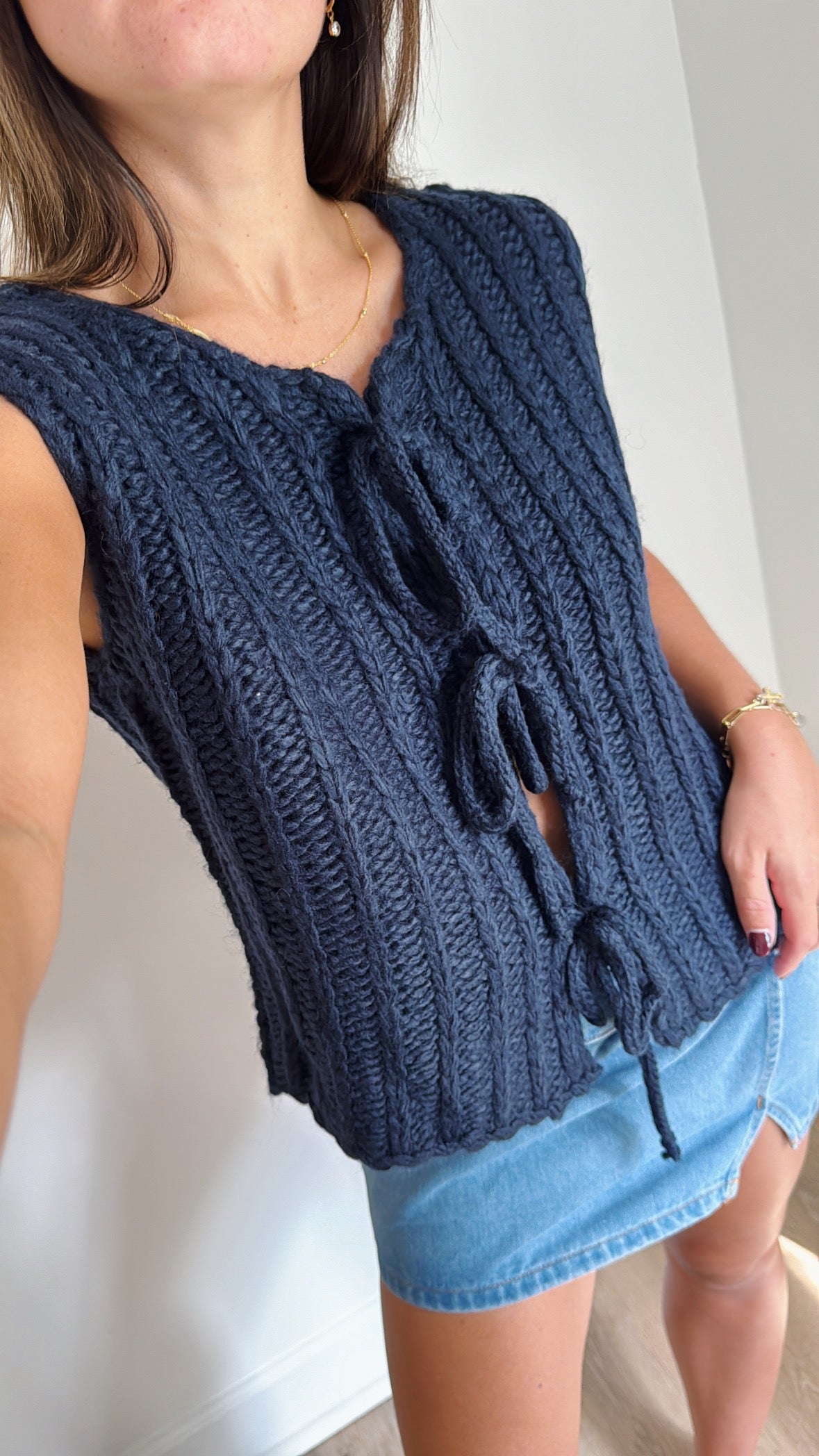 Ryan Chunky Sweater Vest - Navy
