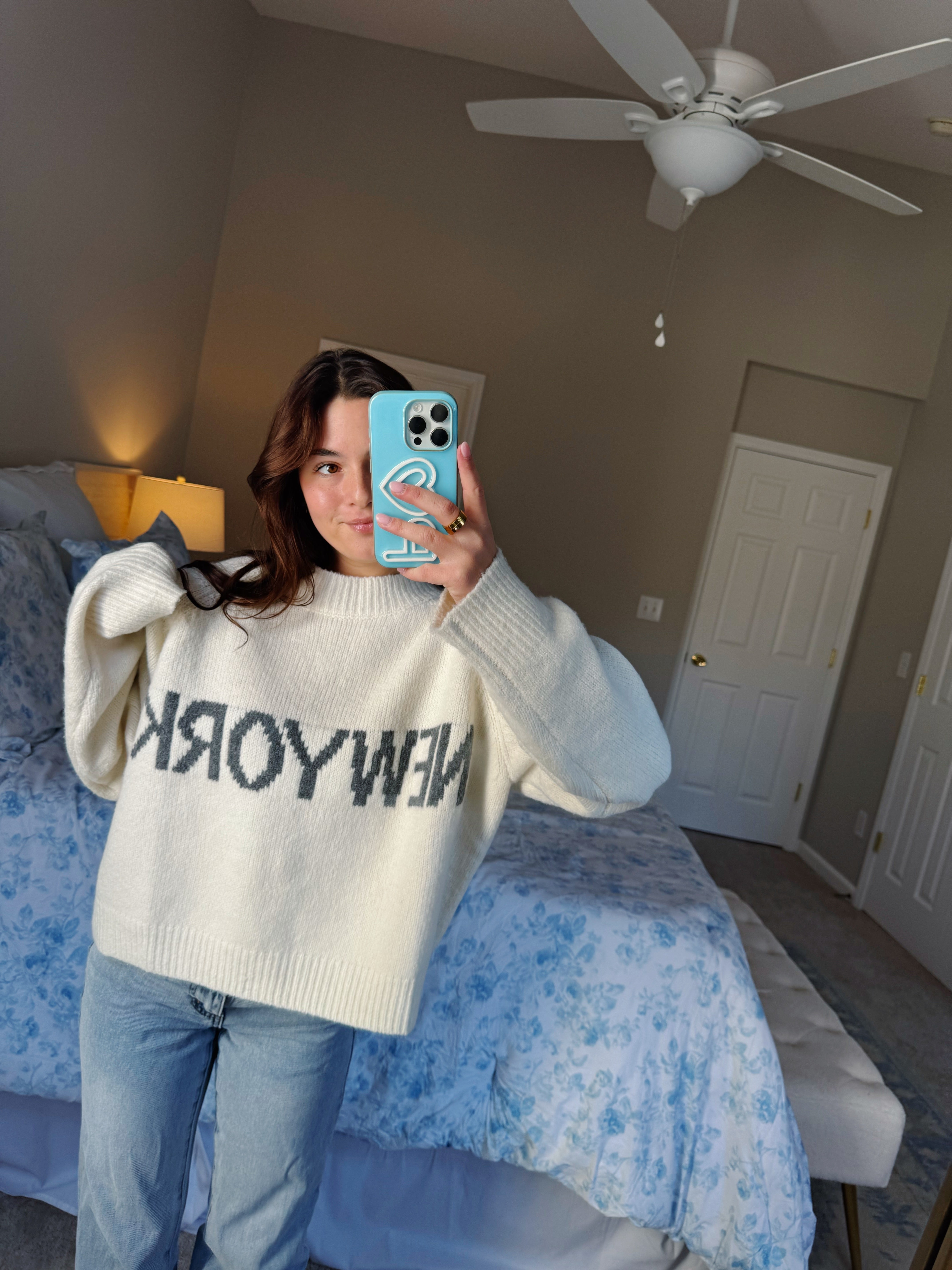 Welcome To New York Sweater - Cream