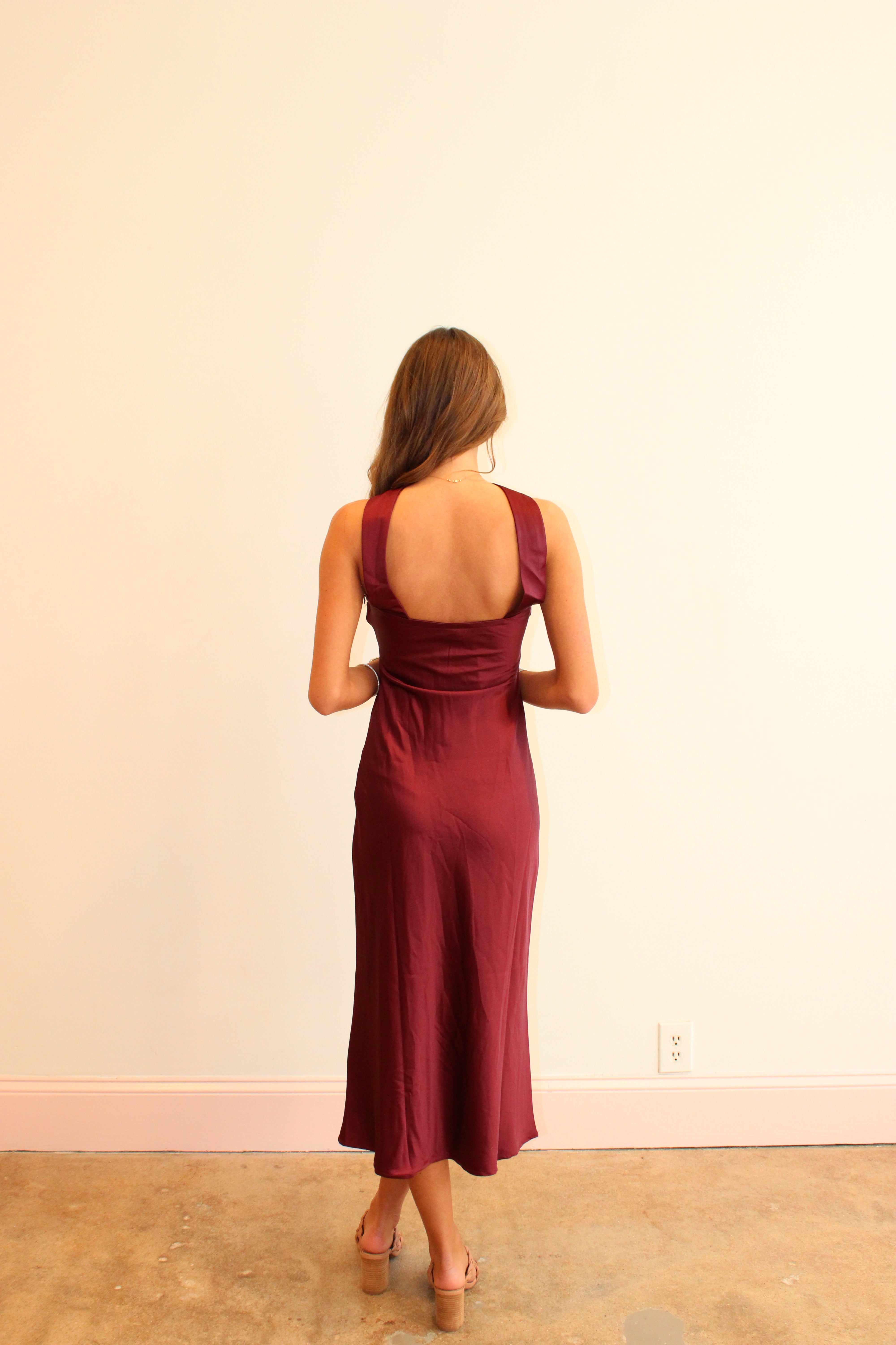 Night Out Essential Satin Midi Dress - Burgundy