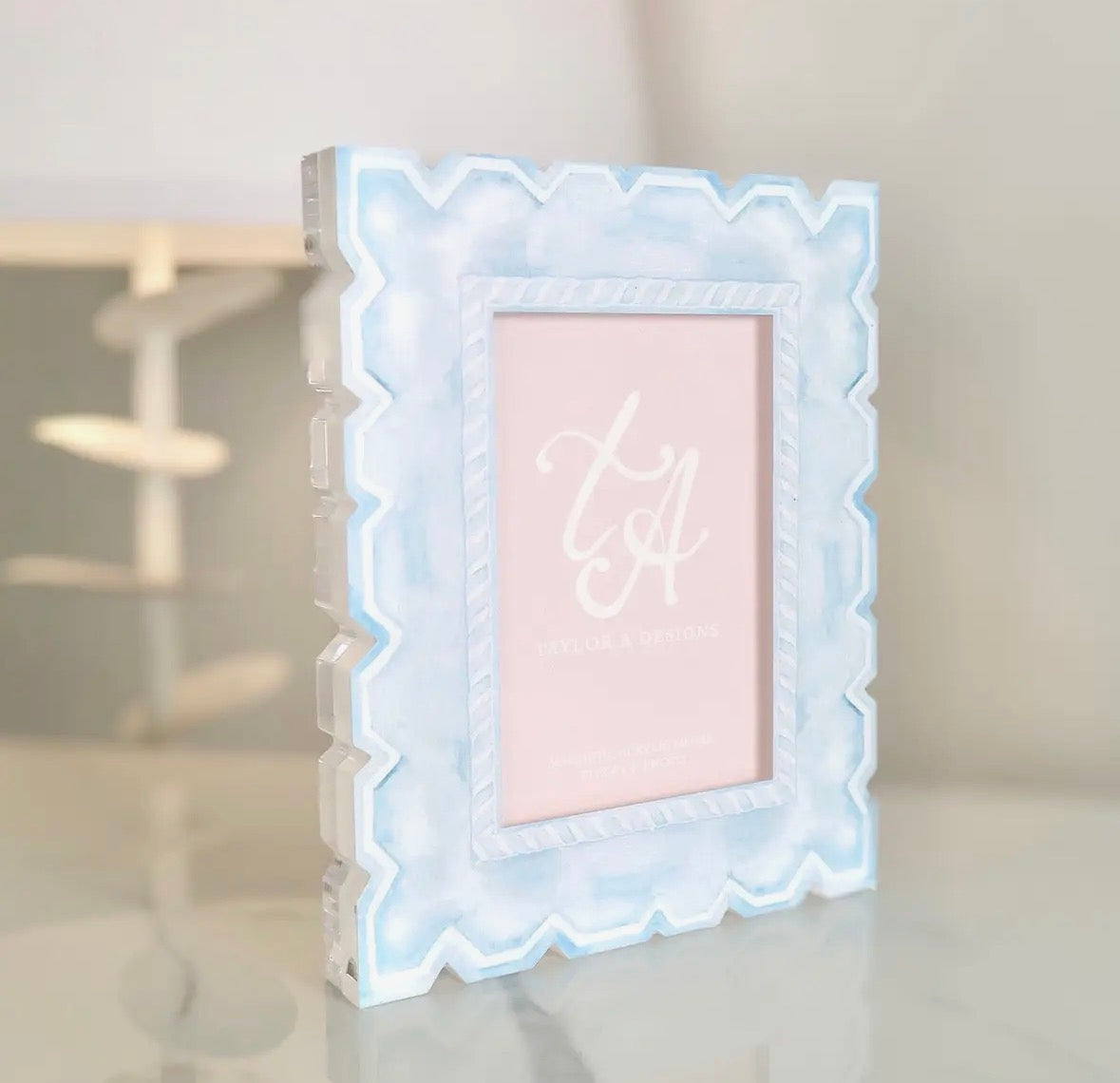 Acrylic Scalloped Magnetic Frame - Blue & White