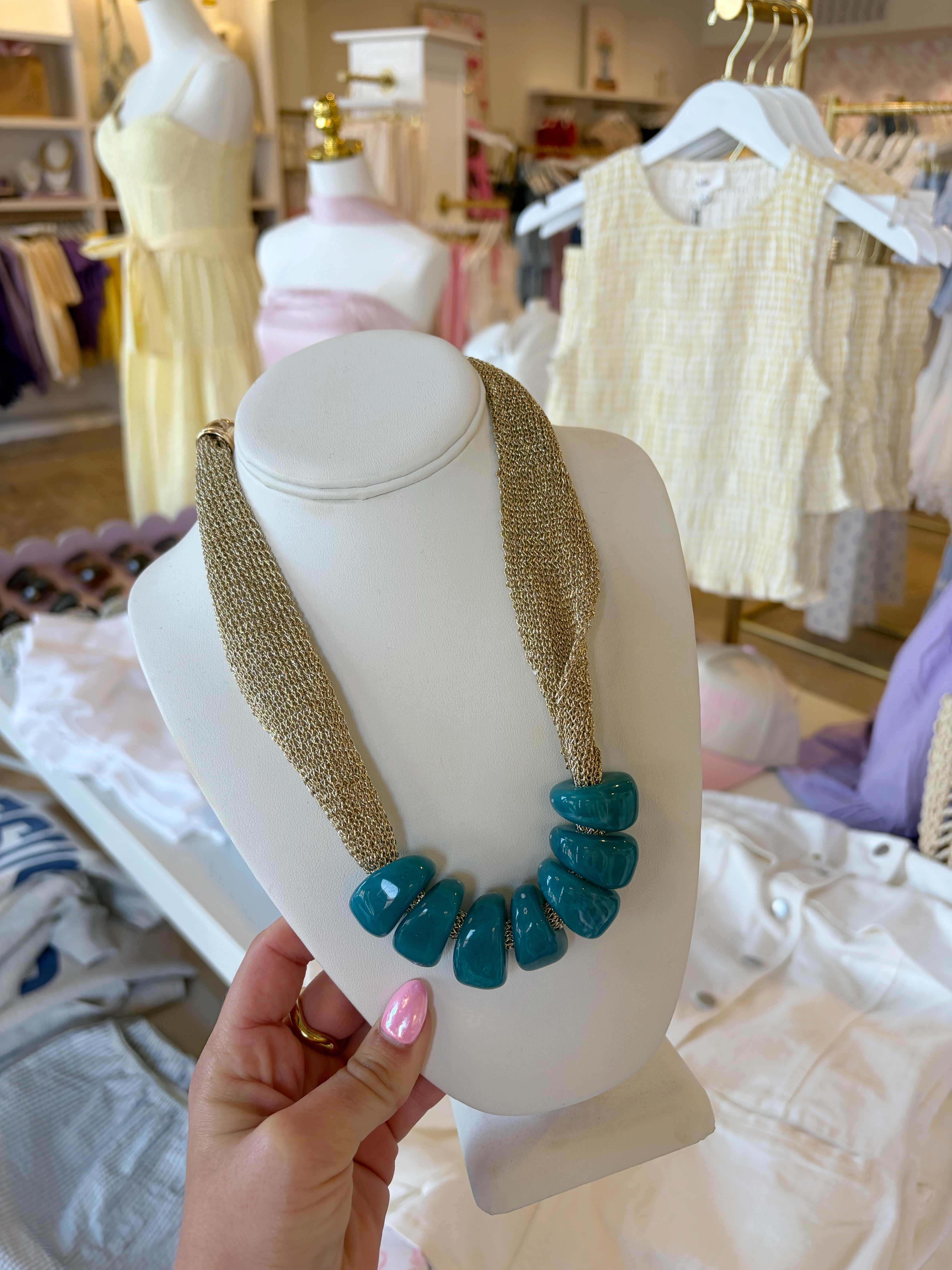 Trapezoid Bead Mesh Necklace