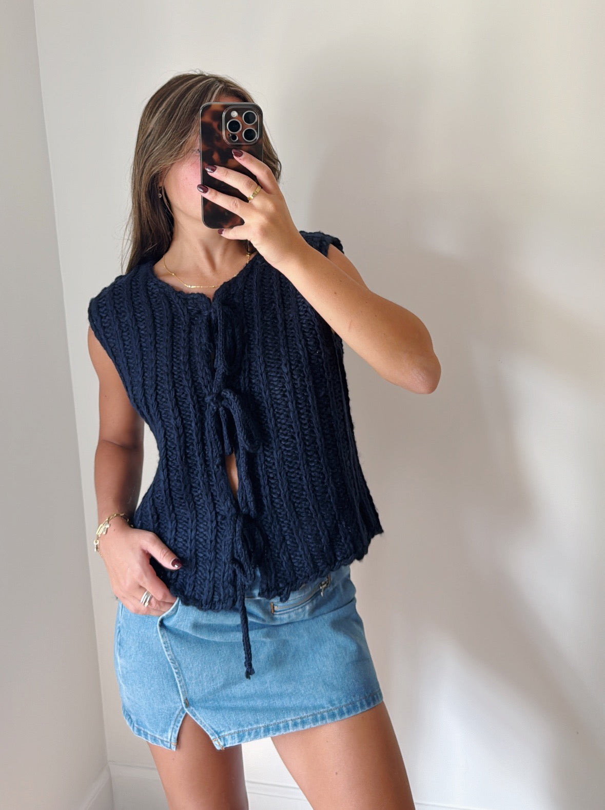 Ryan Chunky Sweater Vest - Navy