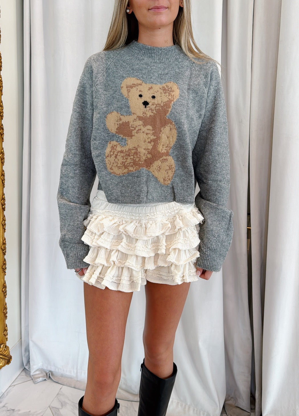 Lightweight Bear Sweater - Grey