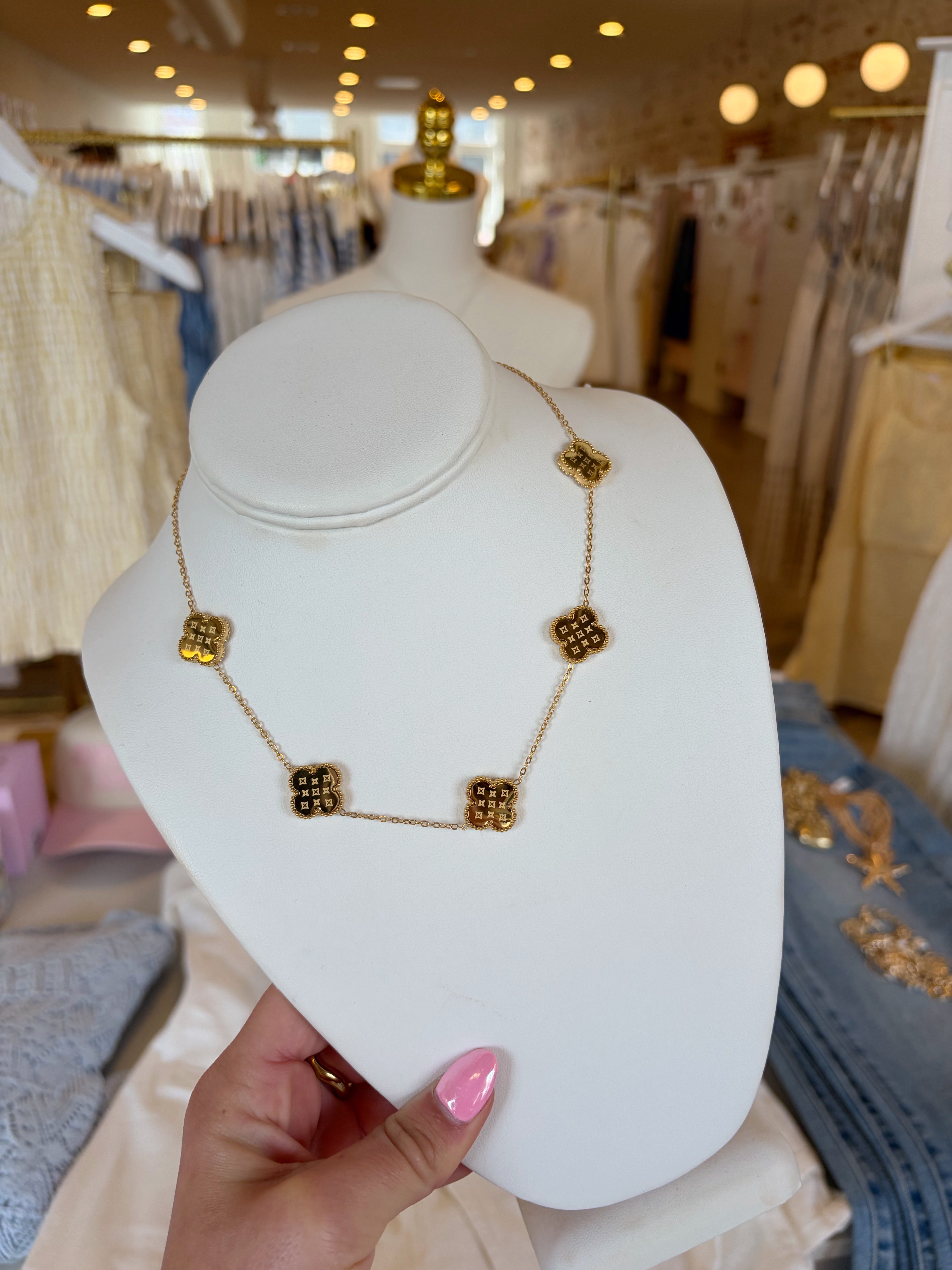 Lux Clover Gold Necklace
