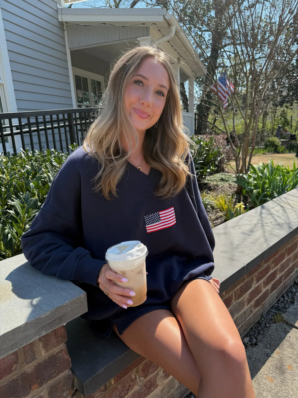 American Flag Embroidered V-Neck Sweatshirt - Navy Blue