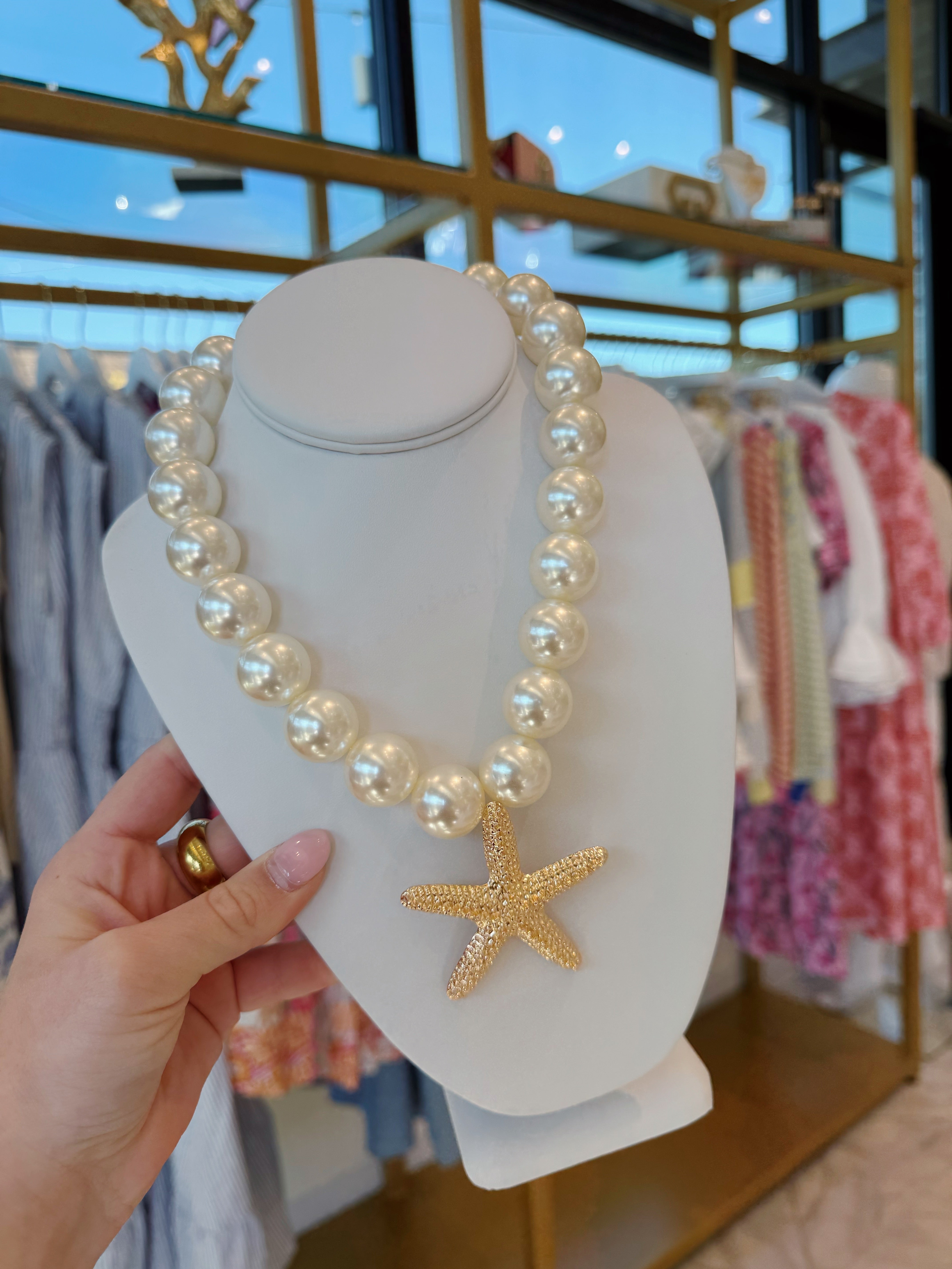 Pearl Starfish Statement Necklace - Gold