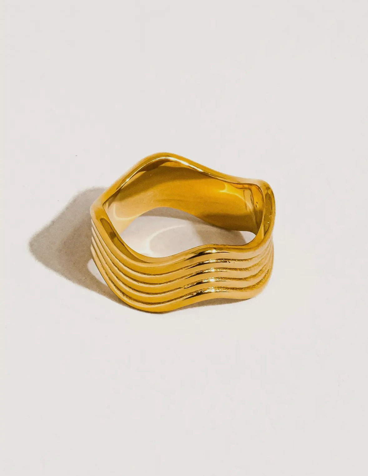 Ivan 18K Gold Non-Tarnish Wavy Ring