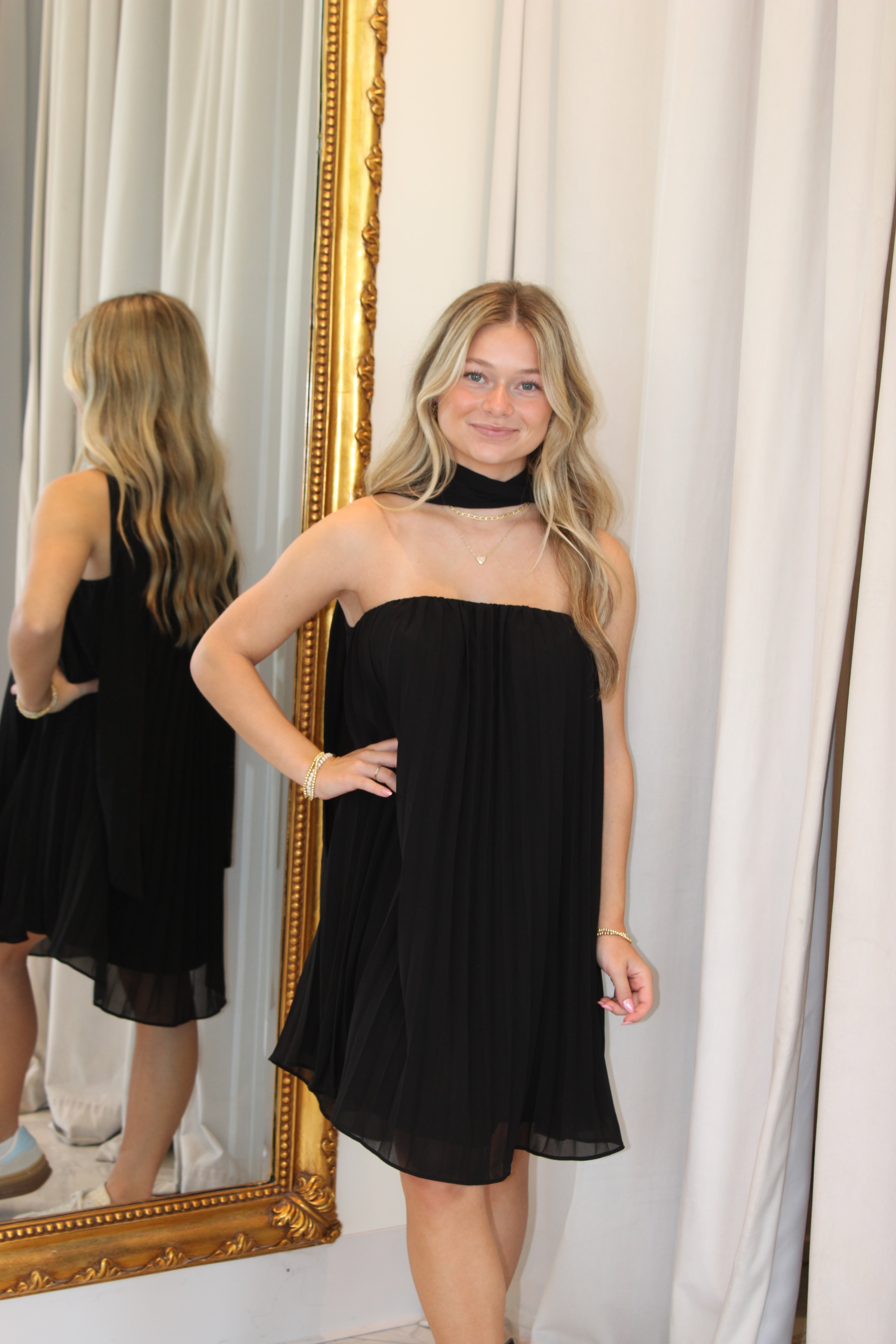 Pretty Little Thought Halter Neck Pleated Mini Dress - Black