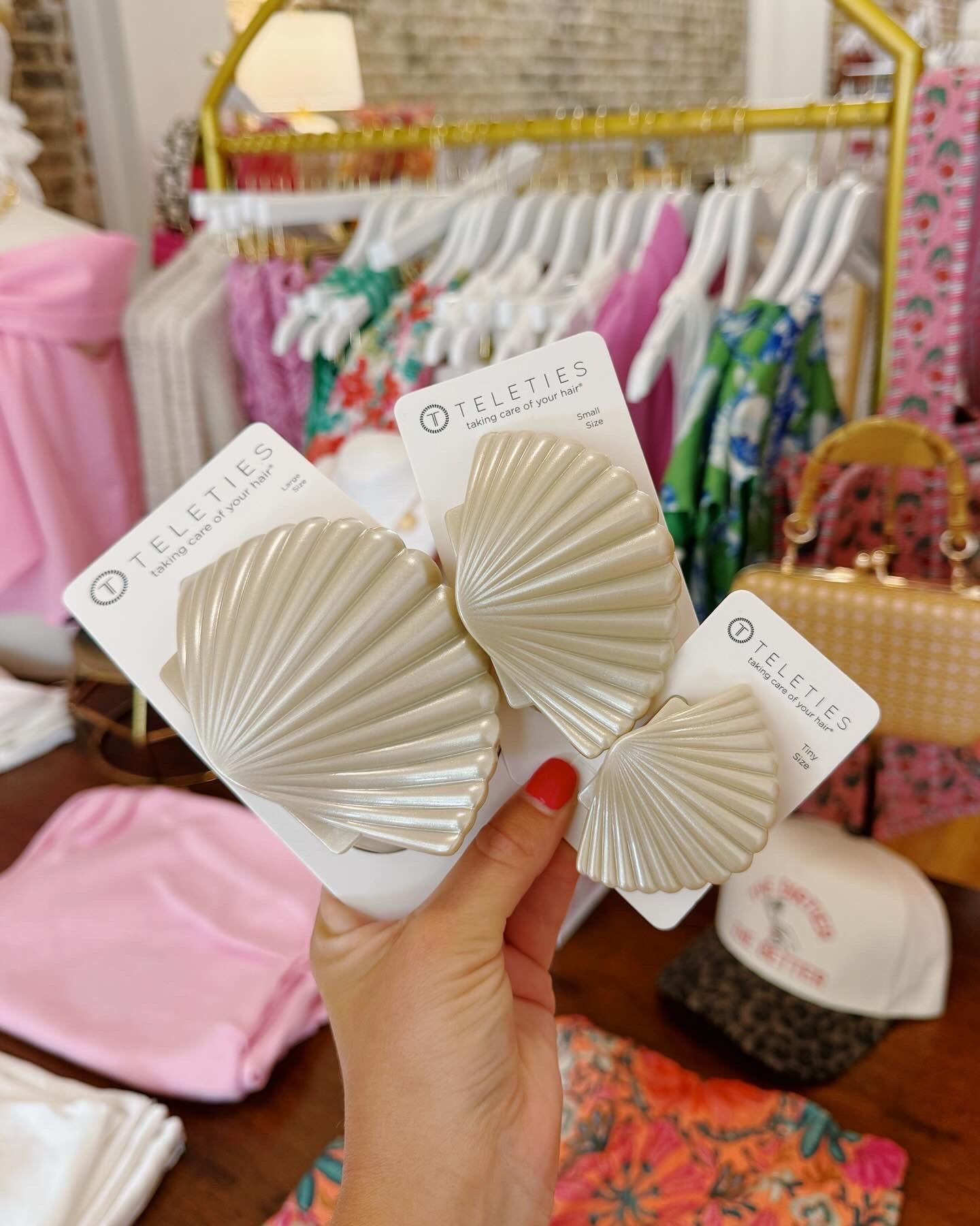 Shimmering Shell Flat Clip - TELETIES