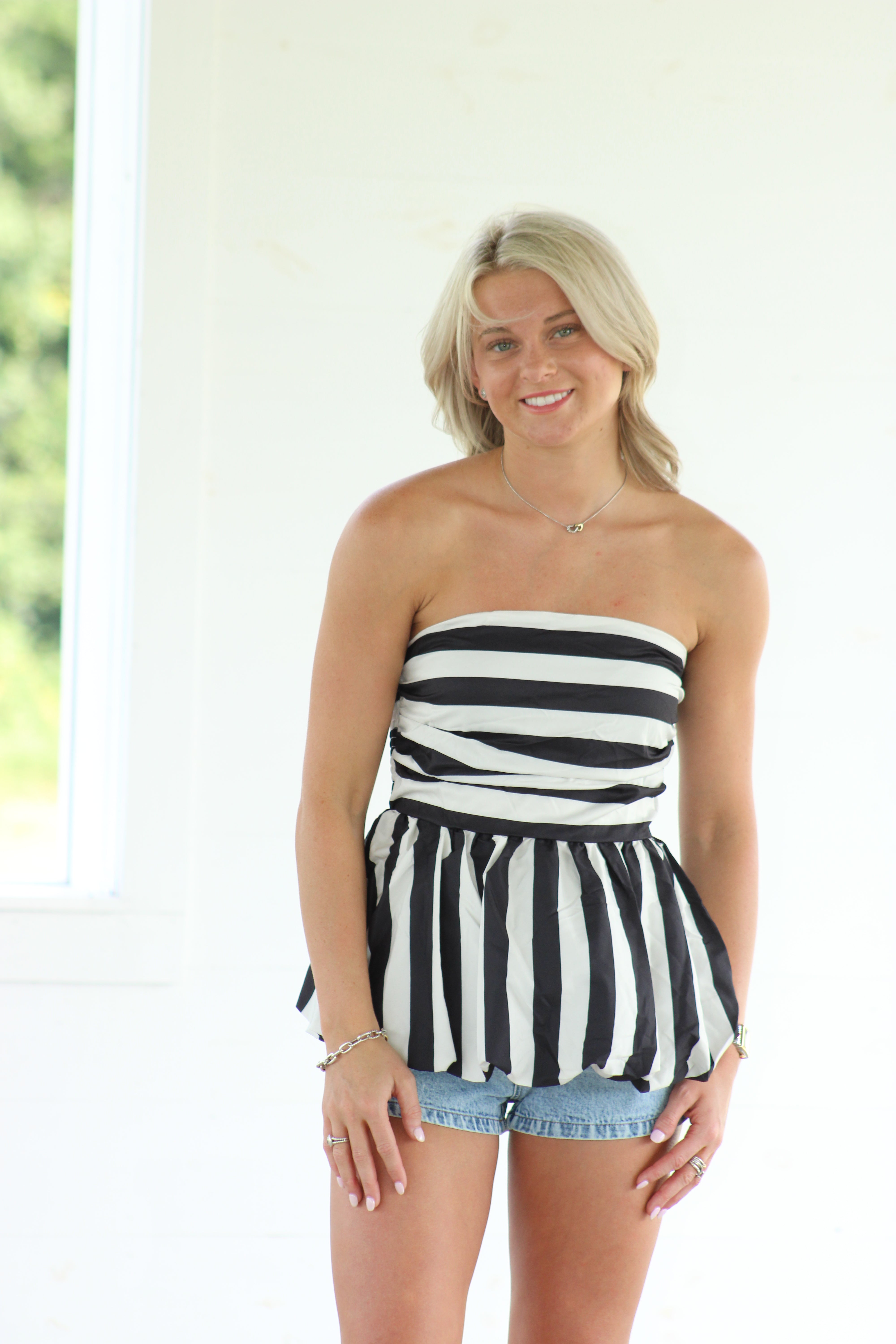 Kinsley Top - Black & White