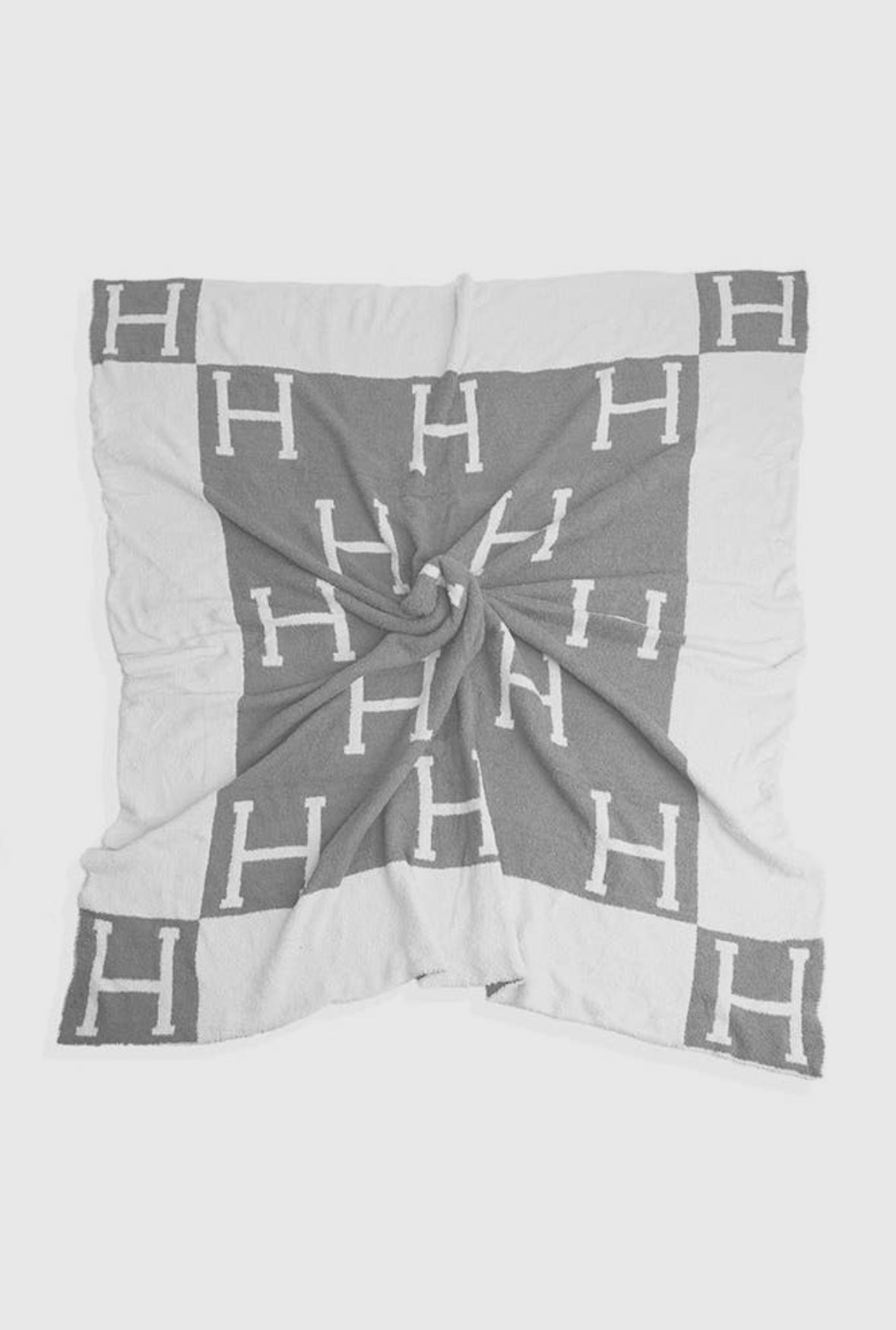 Fluffy H Blanket - Gray