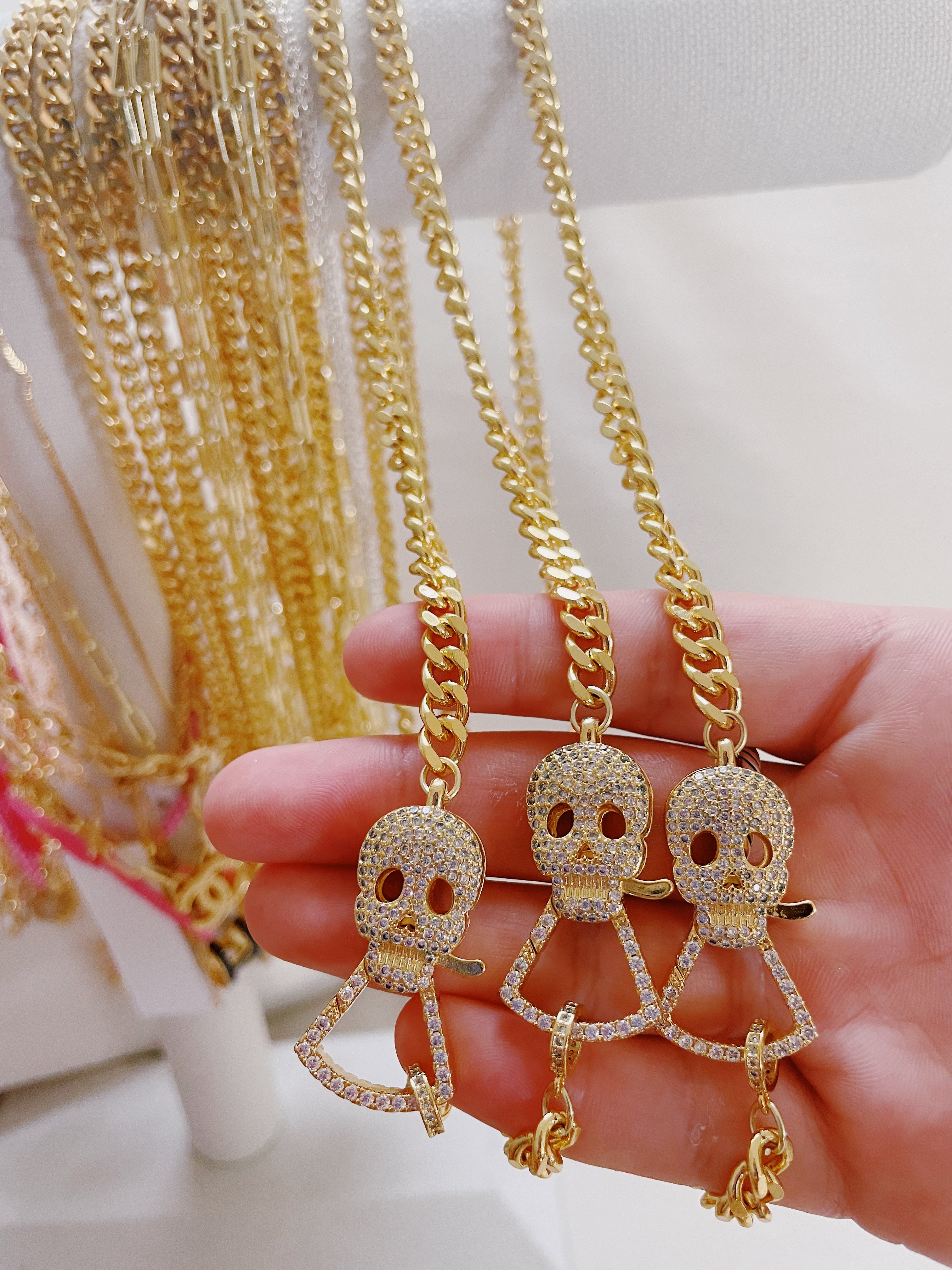 skeleton clasp necklace